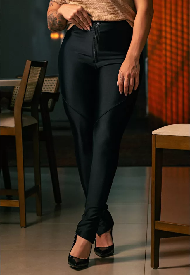Calça Prada Frelith Zíper com Recorte e Fenda - PR... - FRELITH