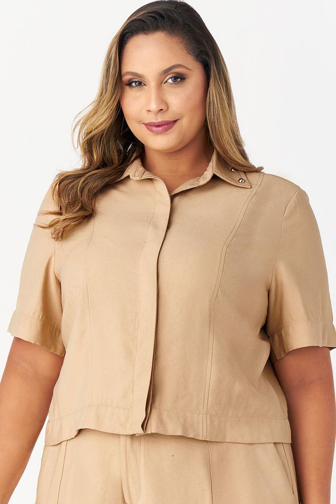 Blusa MySize com Rebite Gola Feminino - Flash