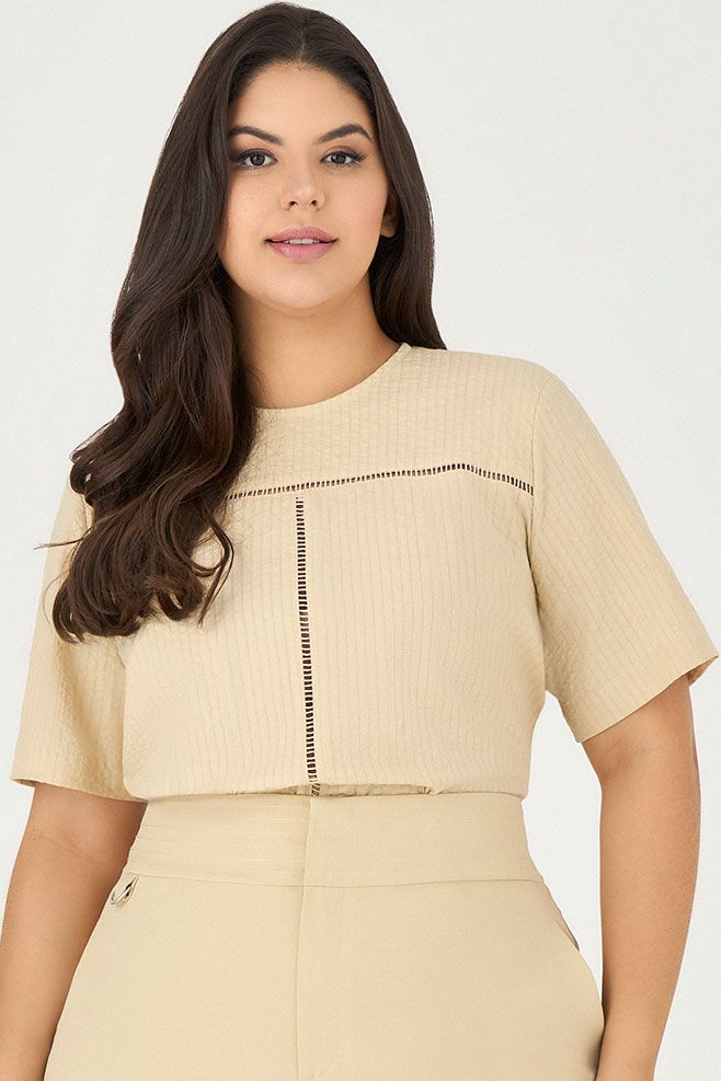 Blusa com Detalhe Entremeio - Garden | MySize 