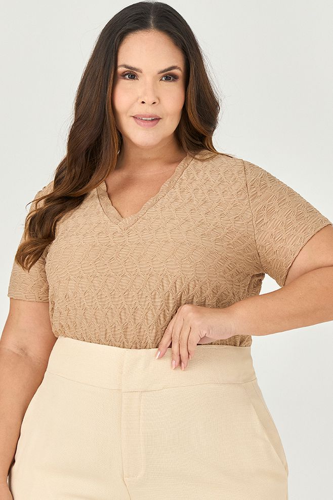 Blusa T-Shirt Decote V - MySize - Sentir