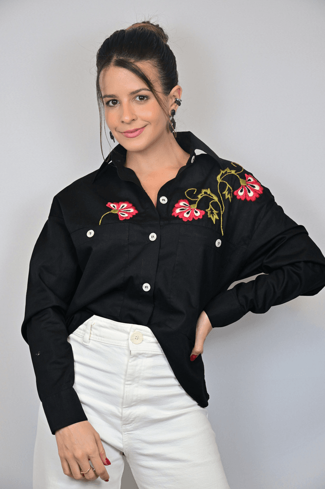 Camisa Preta Modelo Berlim - BIAAGUILA
