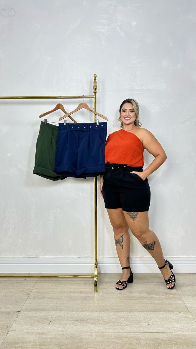 Shorts Social Com Cinto Encapado Preto