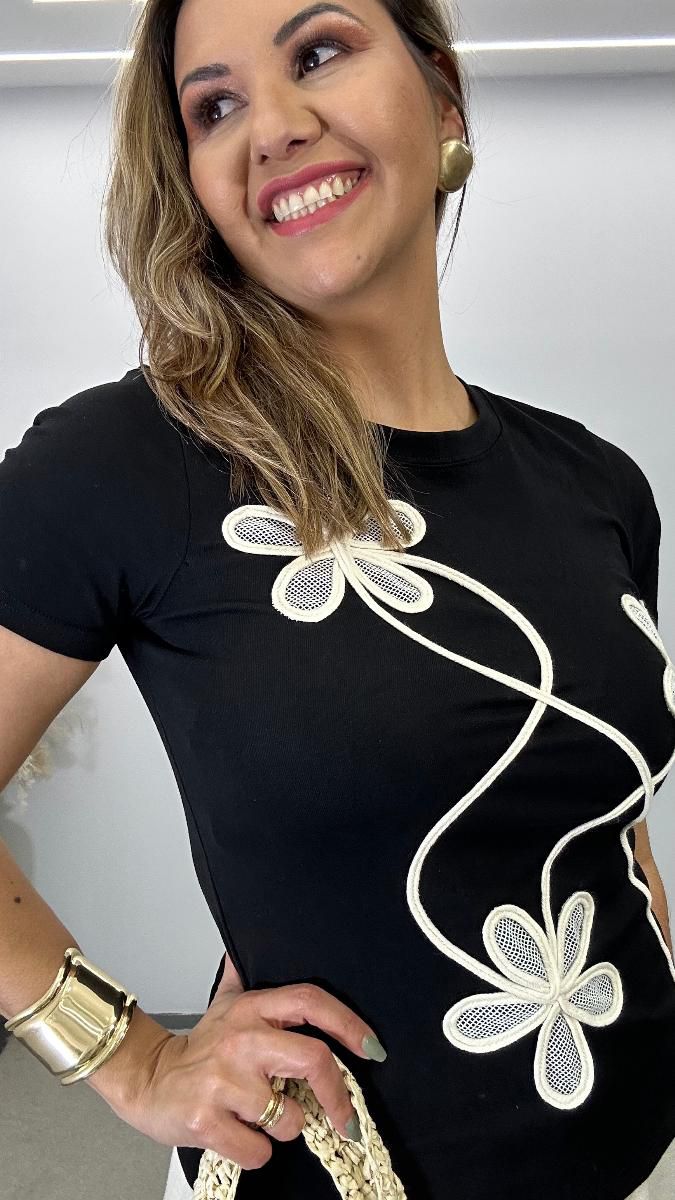 Blusa T-Shirt Flor Ref: 3790
