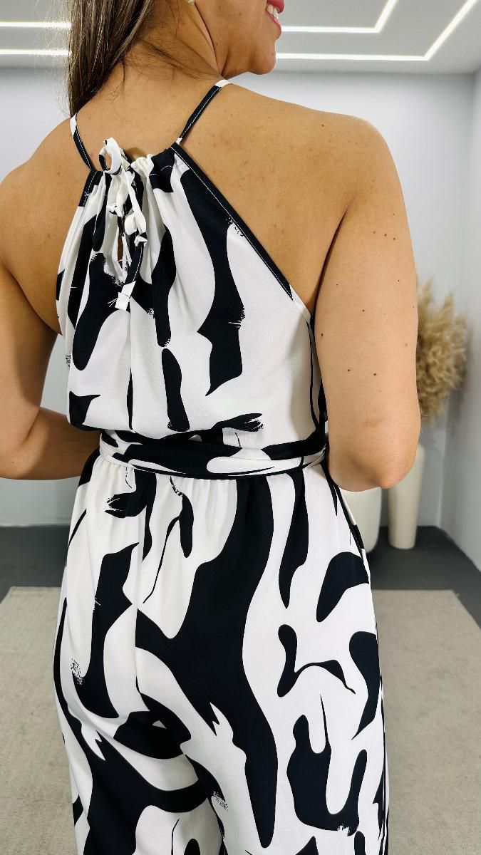 MACACAO CIGARRETE LIVIA