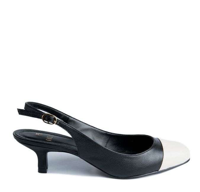 Slingback em Couro Salto Fino Preto/Off White Carmem