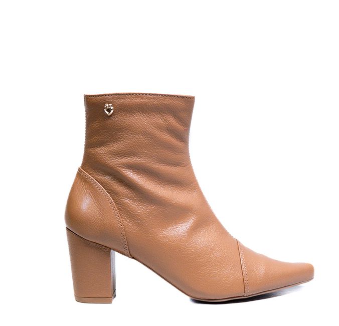 Bota Feminina Mel Couro Beatriz Cano Curto
