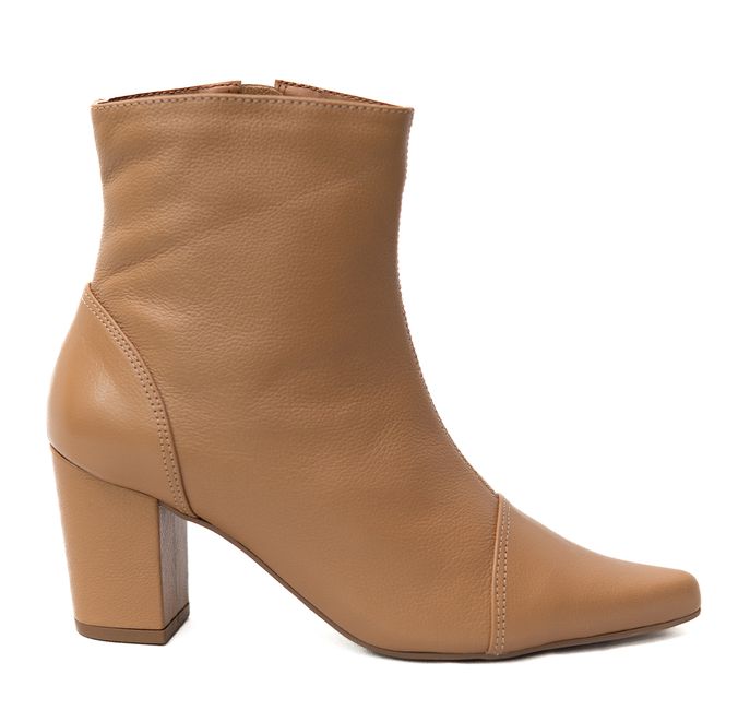 Bota Feminina Mel Couro Beatriz Cano Curto