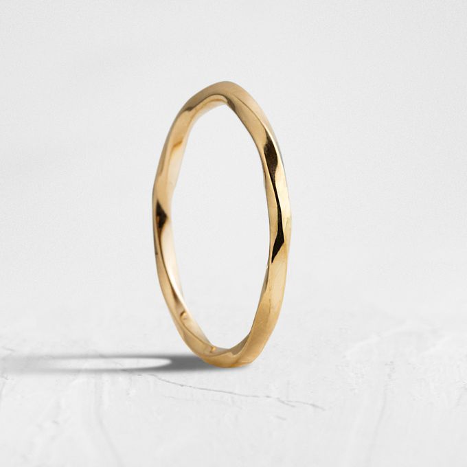 Aliança de Casamento em Ouro 1.5mm Torcido Vórtice - Par