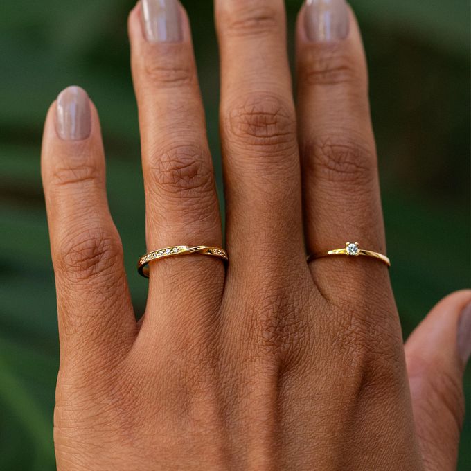 Aliança de Casamento em Ouro 2mm Cravejada Infinita - Unidade