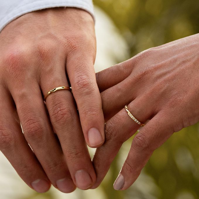 Aliança de Casamento em Ouro 2mm Cravejada Infinita - Unidade