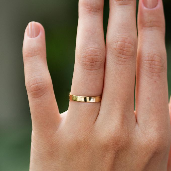 Aliança de Casamento em Ouro 3mm Reta Friso Português - Par