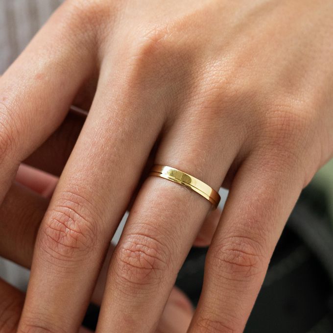 Aliança de Casamento em Ouro 3mm Reta Friso Português - Par