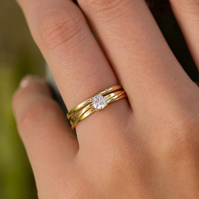 Anel de Noivado em Ouro Solitário Orvalho