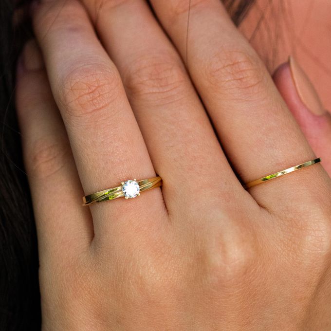 Anel de Noivado em Ouro Solitário Orvalho