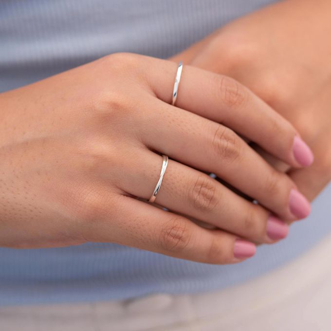 Aliança de Namoro Prata Esterlina 925 2mm Curvas - Par