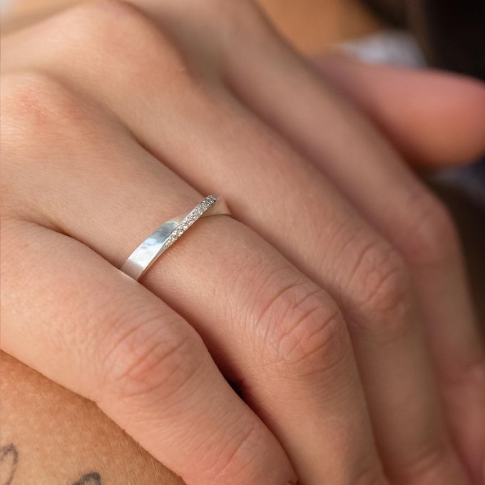 Aliança de Namoro Prata esterlina 925 3mm Infinity Cravejada - Unidade