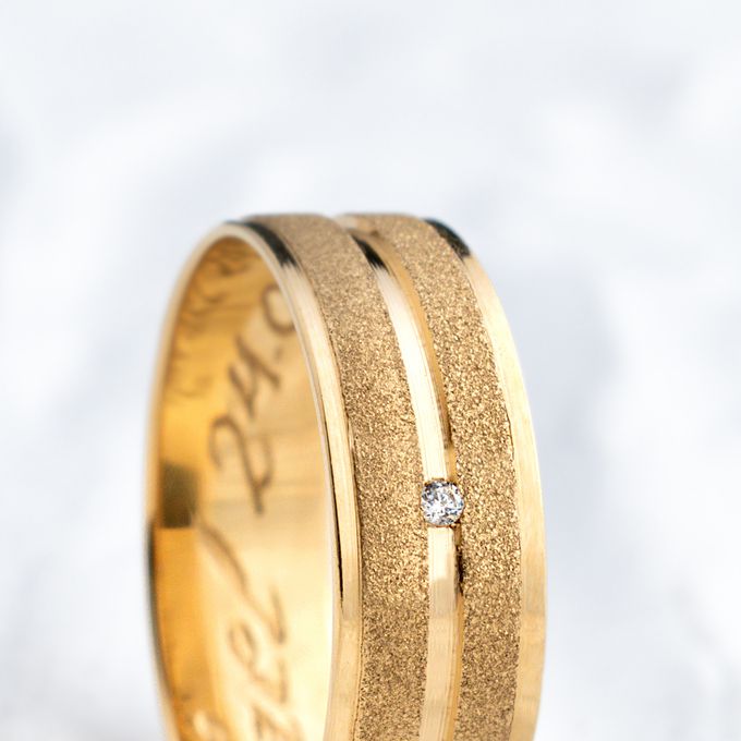 Aliança de Casamento em Ouro 6mm Filete Diamantado Athenas - Par 