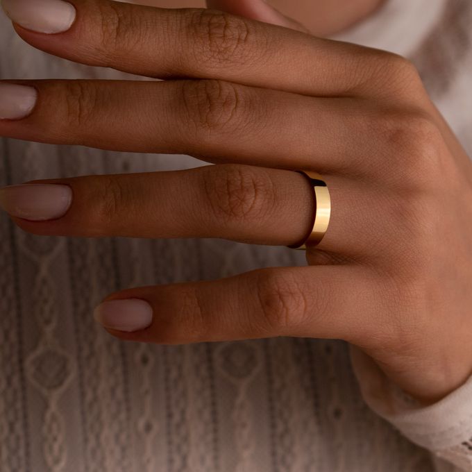 Aliança de Casamento em Ouro 4mm Reta Bahamas - Unidade 