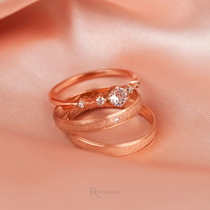 Aliança de Casamento em Ouro Rosé 3mm Fiora e Anel Solitário Elanor - Combo