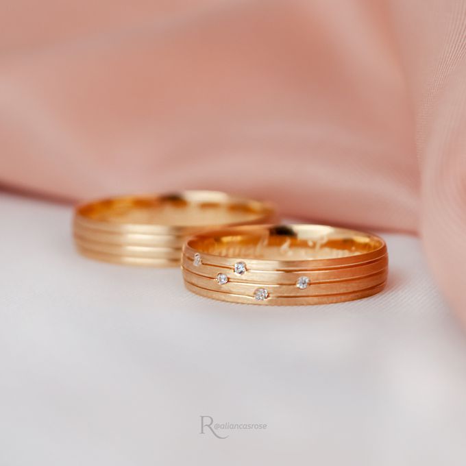 Aliança de Casamento em Ouro 5mm Fosca Constelação - Par