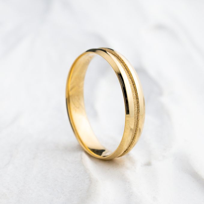 Aliança de Casamento em Ouro 4mm Friso Diamantado Stella - Unidade