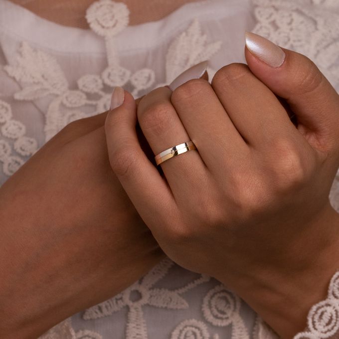 Aliança de Noivado Casamento Revestida em Ouro 4mm Friso Mister - Par