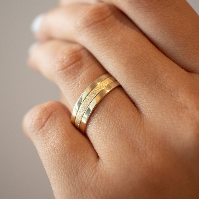 Aliança de Noivado Casamento Revestida em Ouro 6mm Diamantado Roma - Par