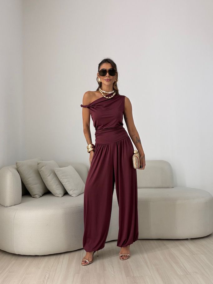 CALÇA DIANA DRAPEADA VINHO
