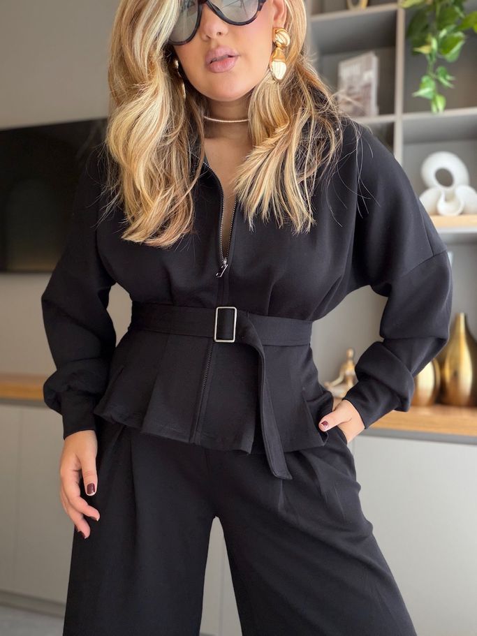 JAQUETA ANA CLAUDIA CINTO Preta