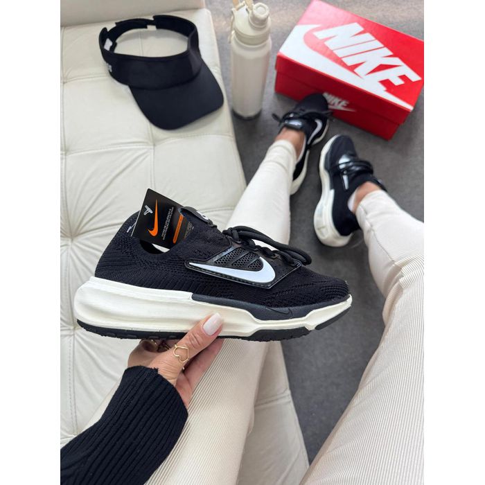 Tênis Nike Knit B3 Preto e Branco - Larissa Flausino