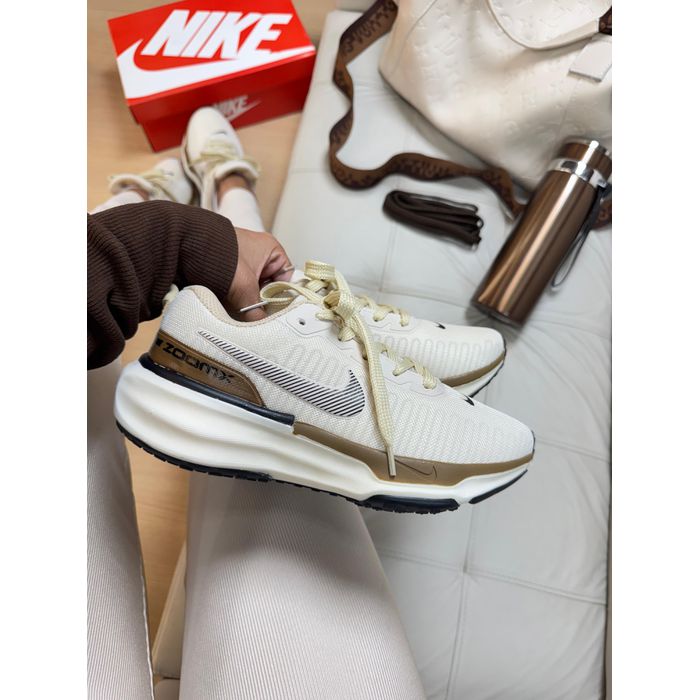 Tênis Nike Invincible - Larissa Flausino