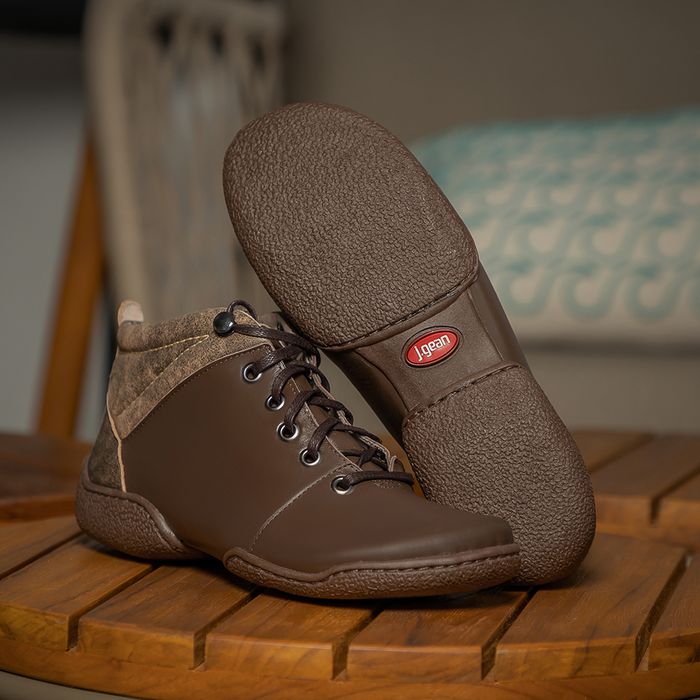 Bota cano baixo Feminina Retr Em Couro browm J.gean cod. CM0031