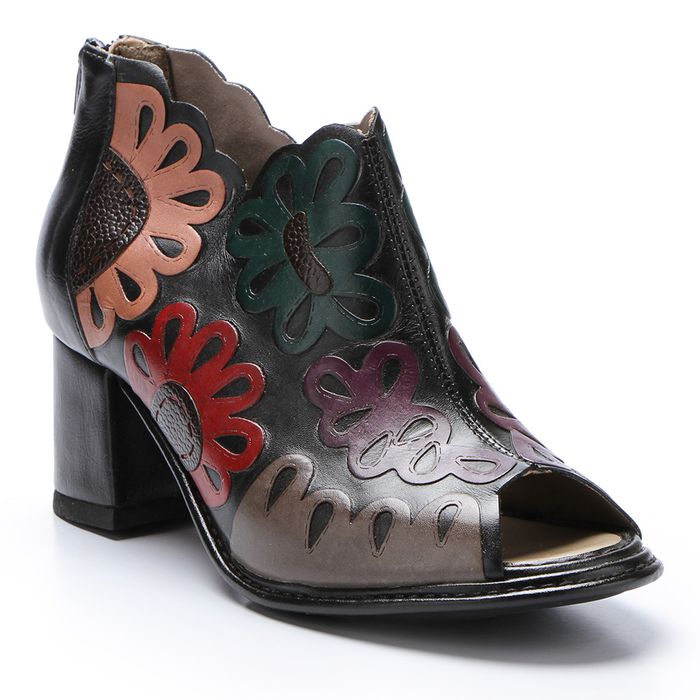 Sandália Lolly em Couro cor Preta J.Gean