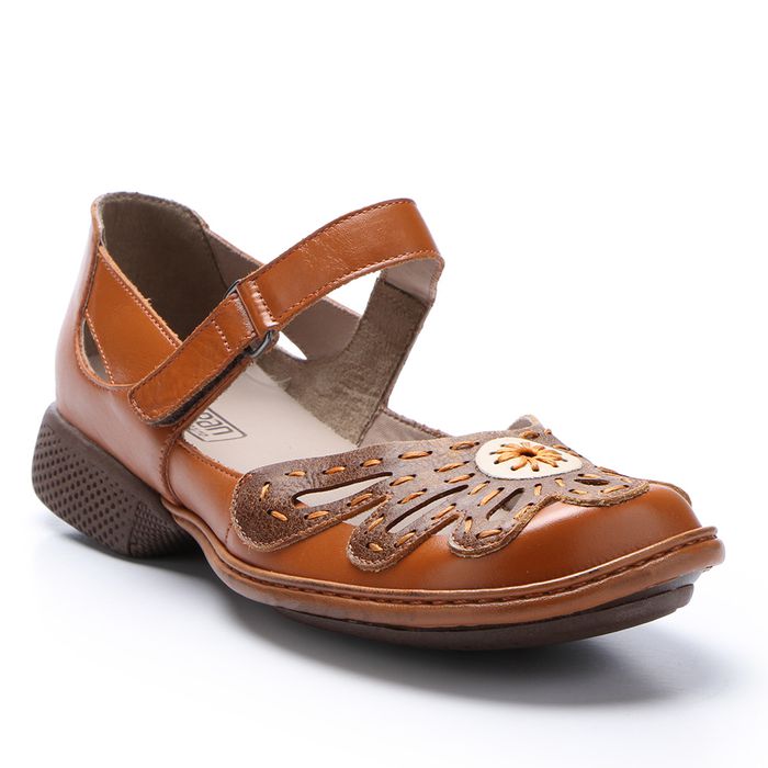 Sapatilha New Exclusiva em Couro cor Mel J.Gean 