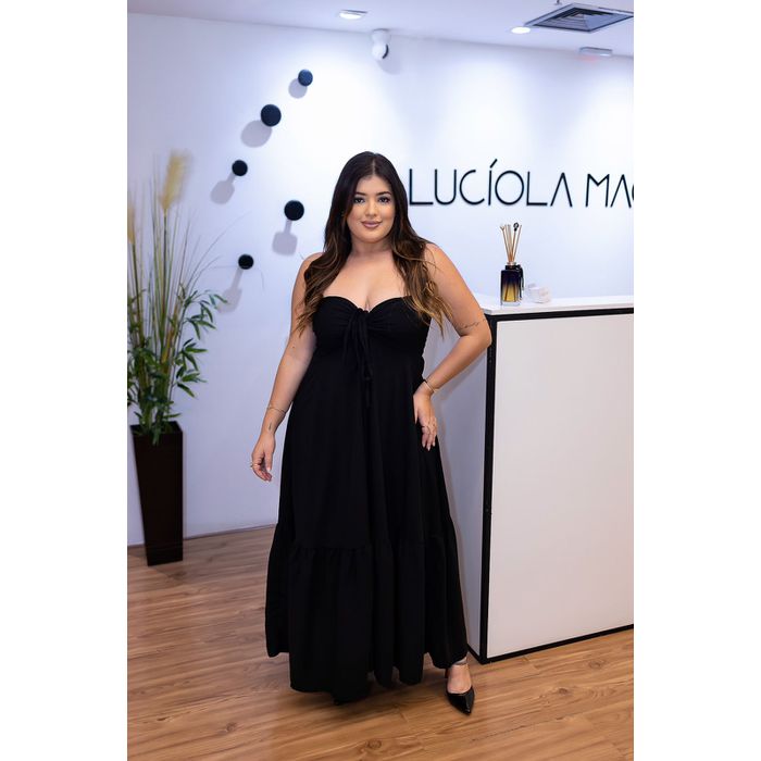 Vestido Gabriely Preto em Tecido Corona | Modelo L... - LUCIOLA MAGNO