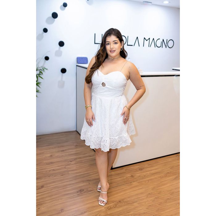 Vestido Valentina Curto em Lese Branco | Leveza e ... - LUCIOLA MAGNO