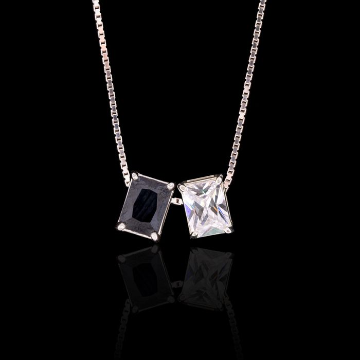 Escapulário Zircônias Preto/Incolor 6x9mm Prata 925