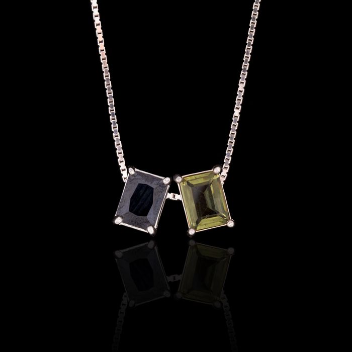 Escapulário Zircônias Preto/Musgo 6x9mm Prata 925