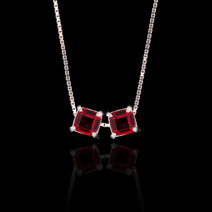 Escapulário Zircônia Rubi 6 mm Prata 925
