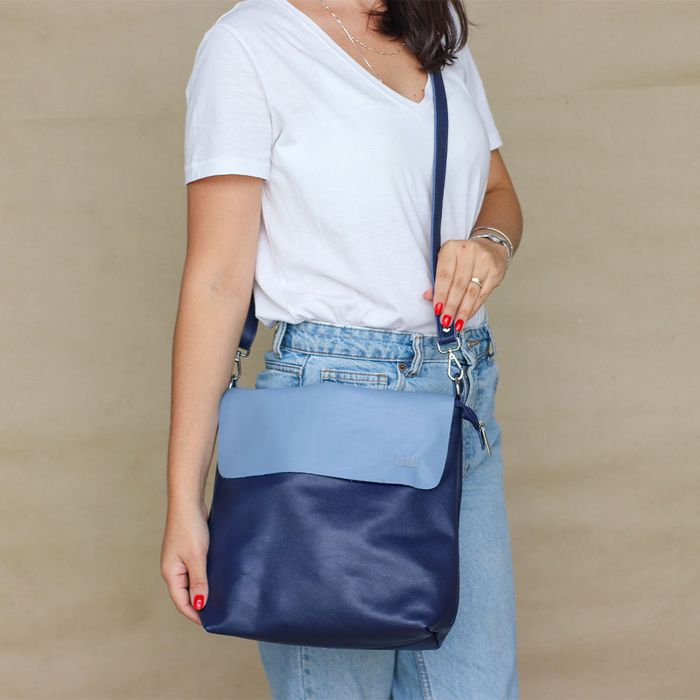 Bolsa de Couro - LOTUS - Azul Anil e Hortência - Bubblê