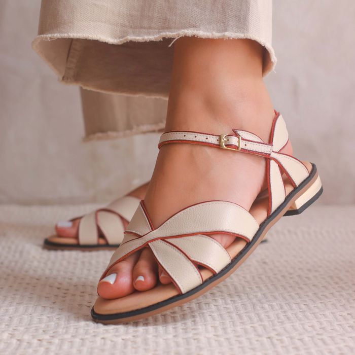 Sandália Rasteira - SONHAR - Off White e Chilli - ... - Bubblê