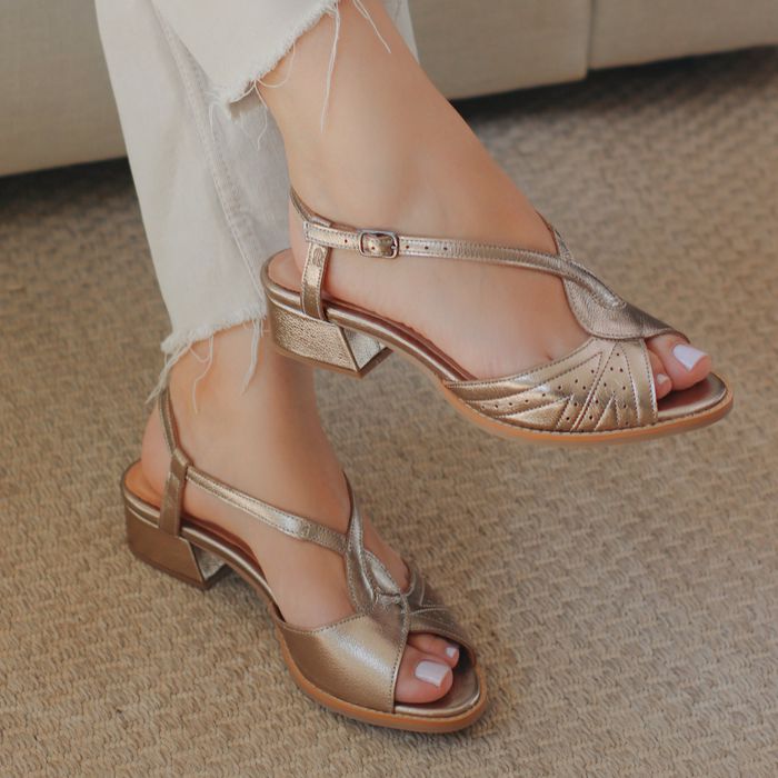 Sandália - CÂNION - Champagne - 965.49 - Bubblê