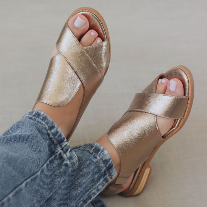 Sandália Rasteira - ALENTO - Champagne - 842.31 - Bubblê