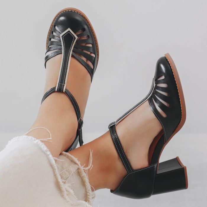 Sapato Boneca - ADMIRAR - Preto e Off White - 771.... - Bubblê