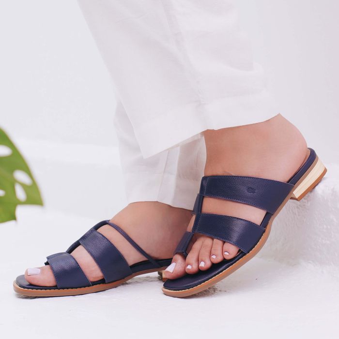 Sandália Rasteira - BRISA - Azul Anil - 914.38 - Bubblê