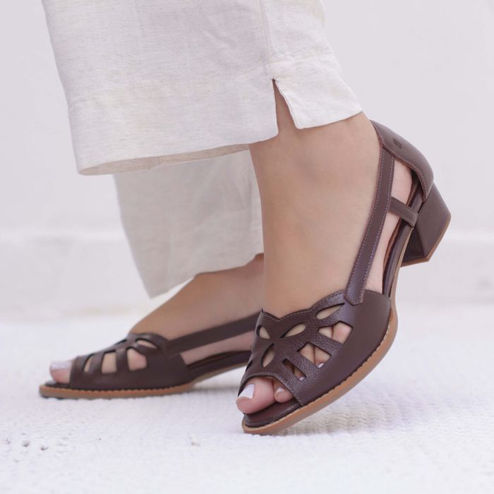 Sapato Peep Toe Estrelar Madeira 965.56 - Bubblê