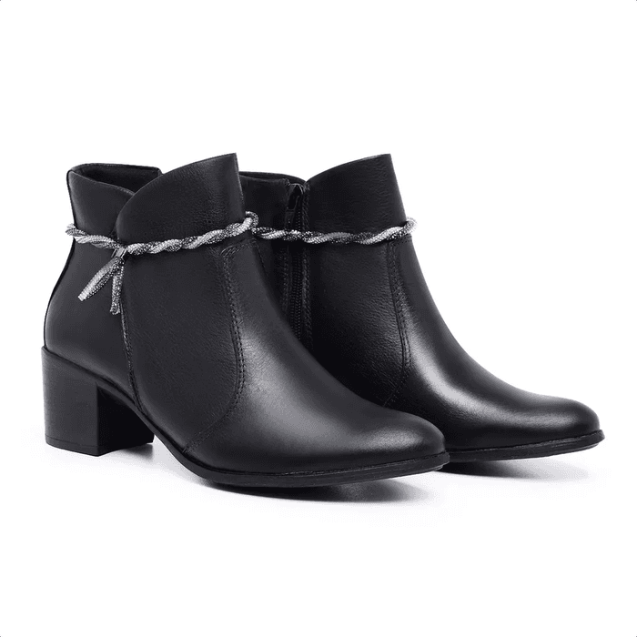 Bota Juliana Feminina Cano curto Preta - NAYKAZUMI