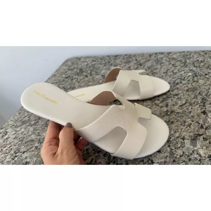 Flat H rasteira em couro legítimo Off white - NAYKAZUMI