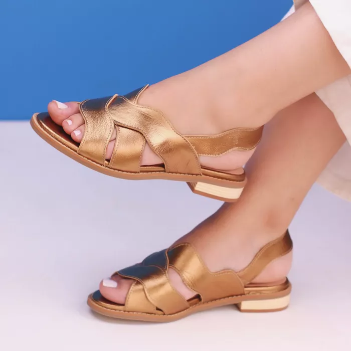 Sandália Rasteira - ONDAS - Bronze - 842.91 - Bubblê