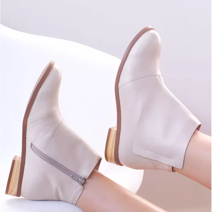 Bota CONTEMPLAR - Off White - 664.21 - Bubblê